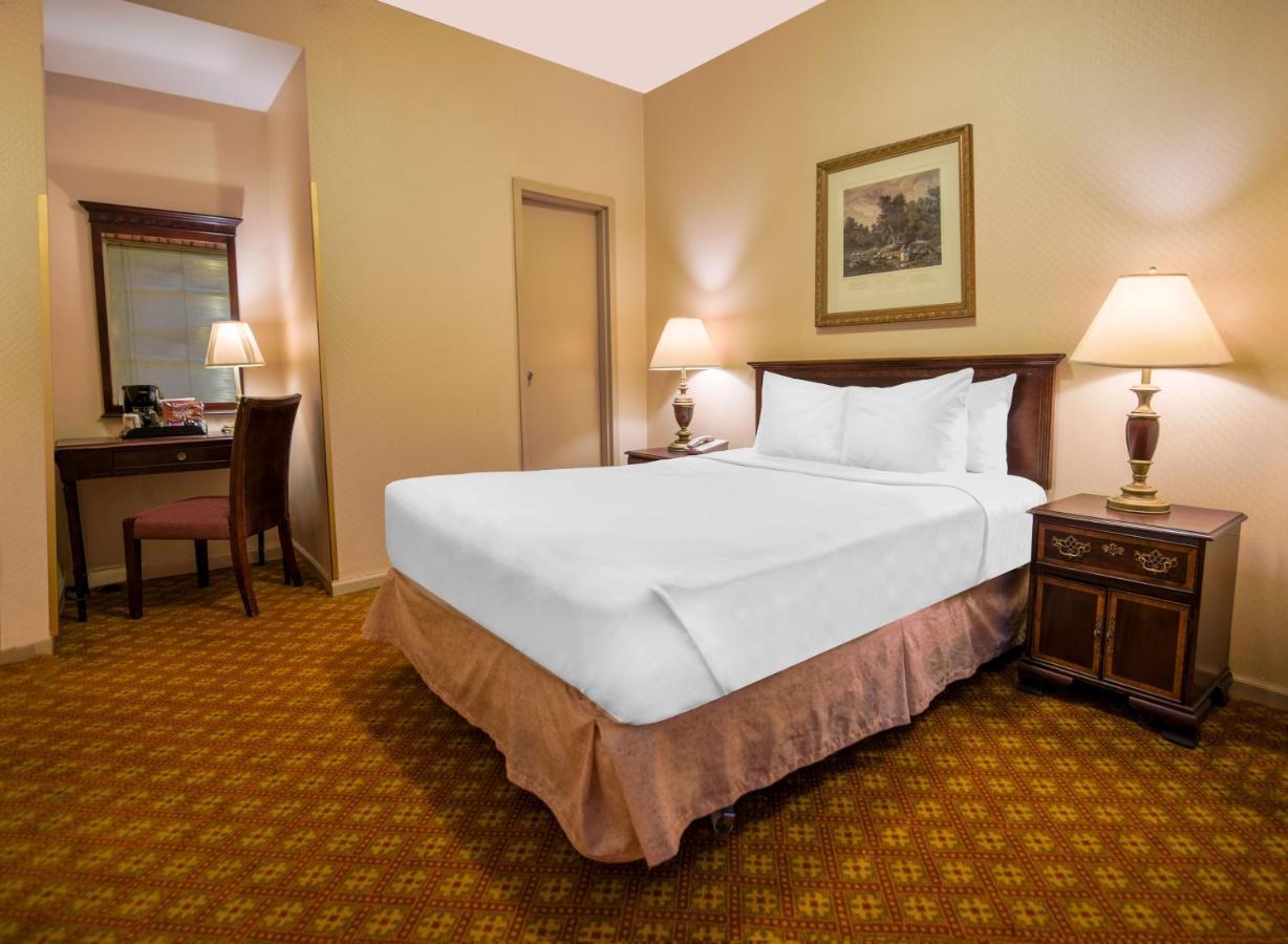 Bronze 1 Full Bed