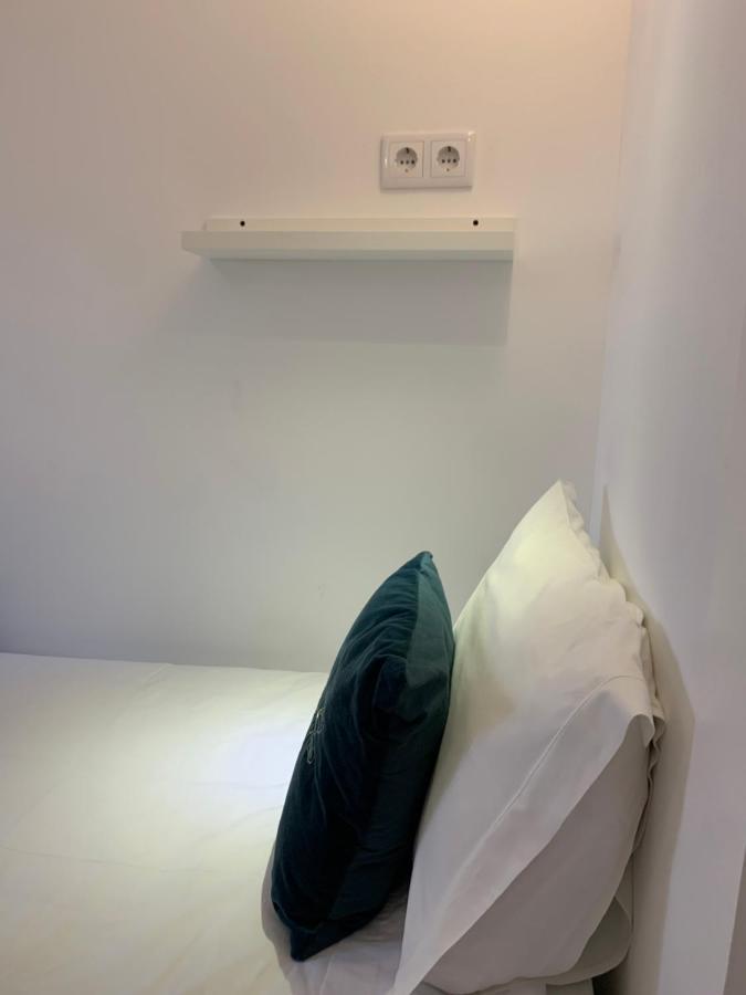 Quarto Individual com Casa de Banho Privativa