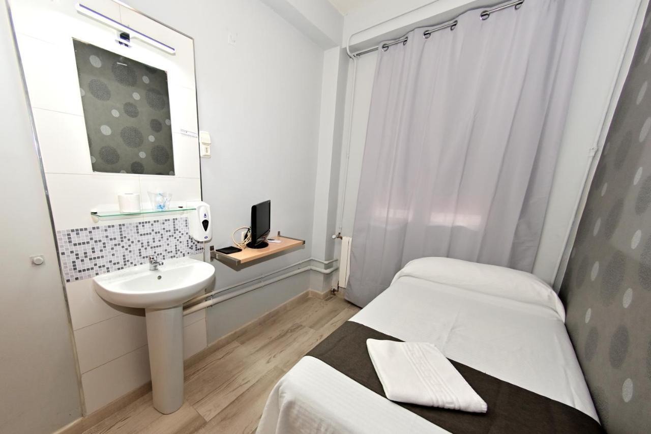 Camera Singola con Bagno in Comune