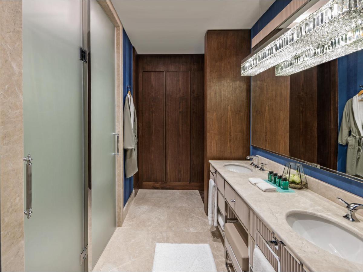 Suite with Mountain View,1176850027:JPEG