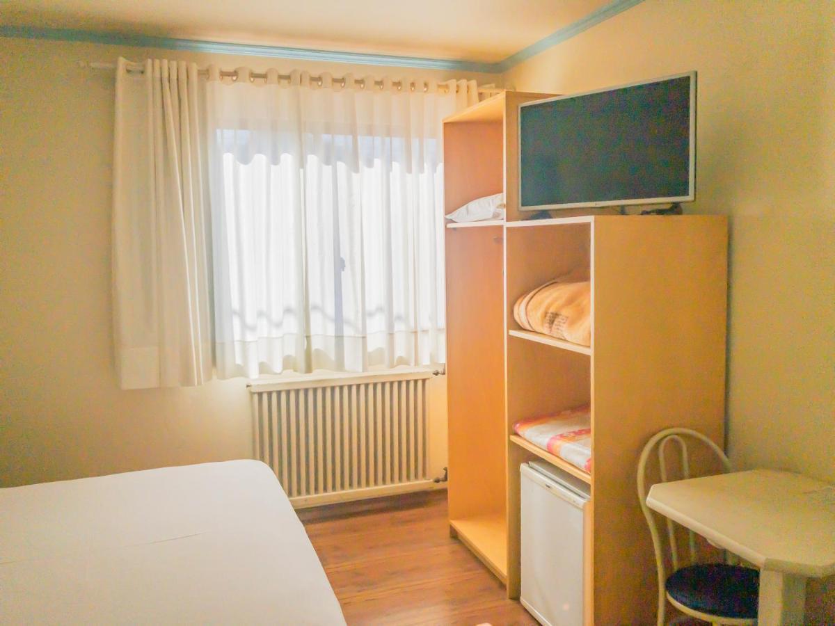 Quarto Duplo Standard