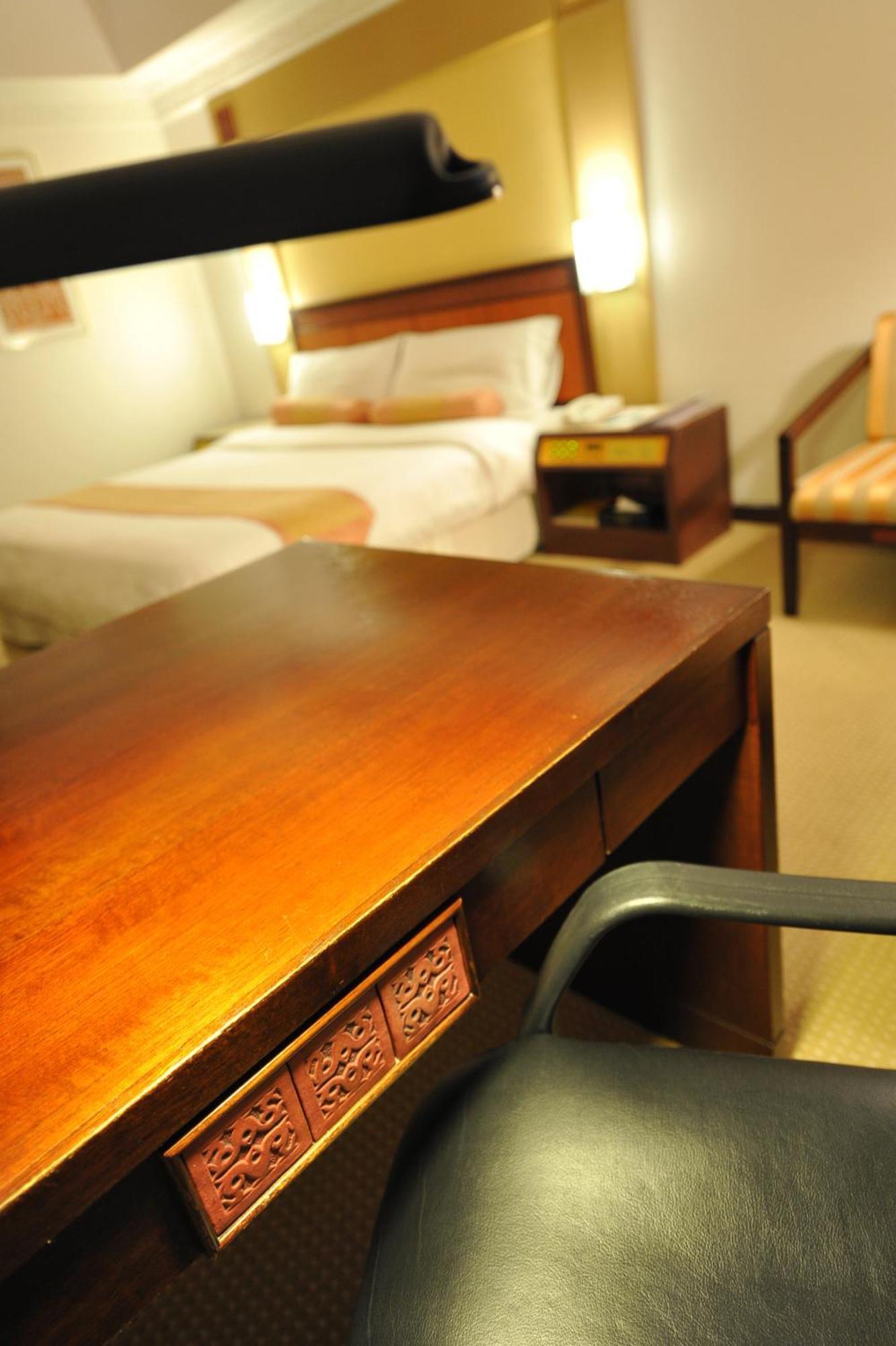 Executive Deluxe King Bed River View
