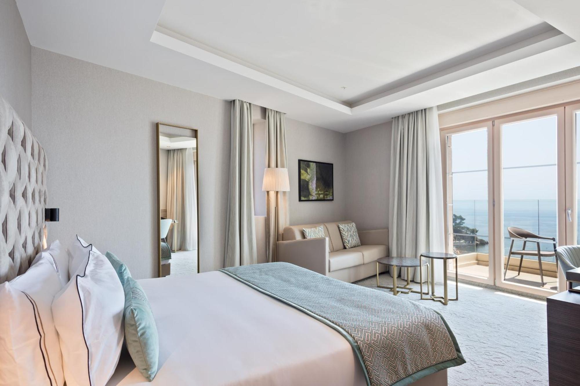 Deluxe Room Sea View 22