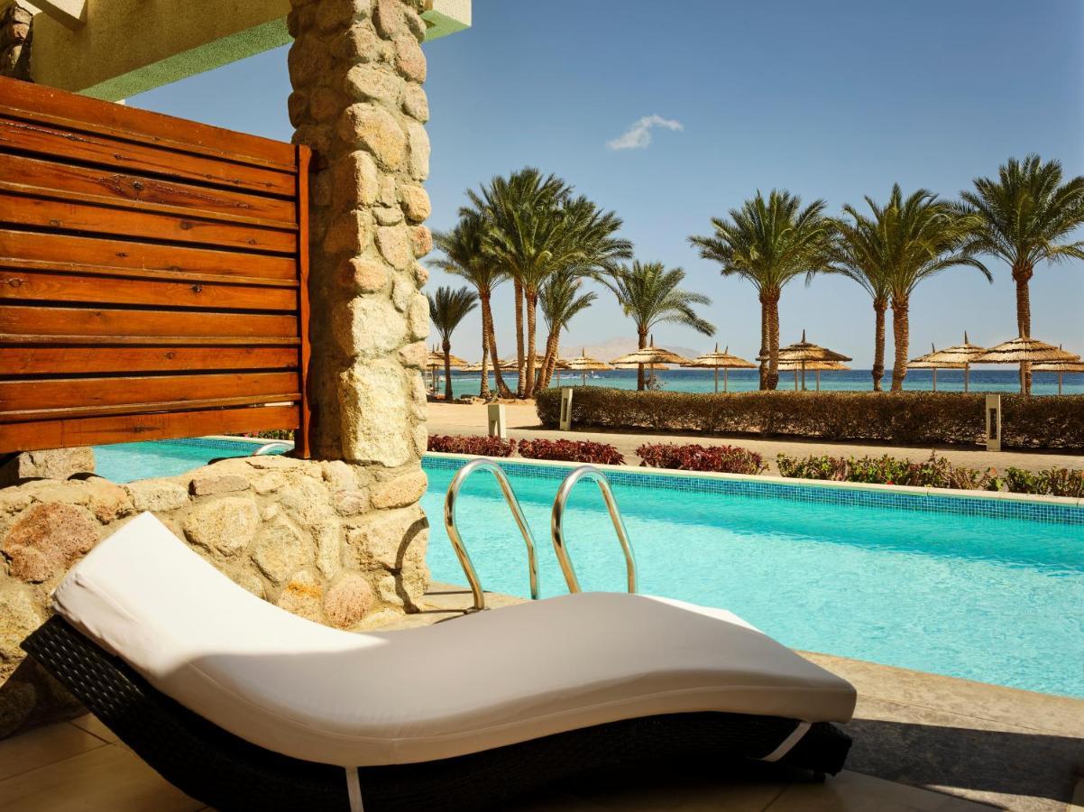 Chambre avec Accès Direct à la Piscine
