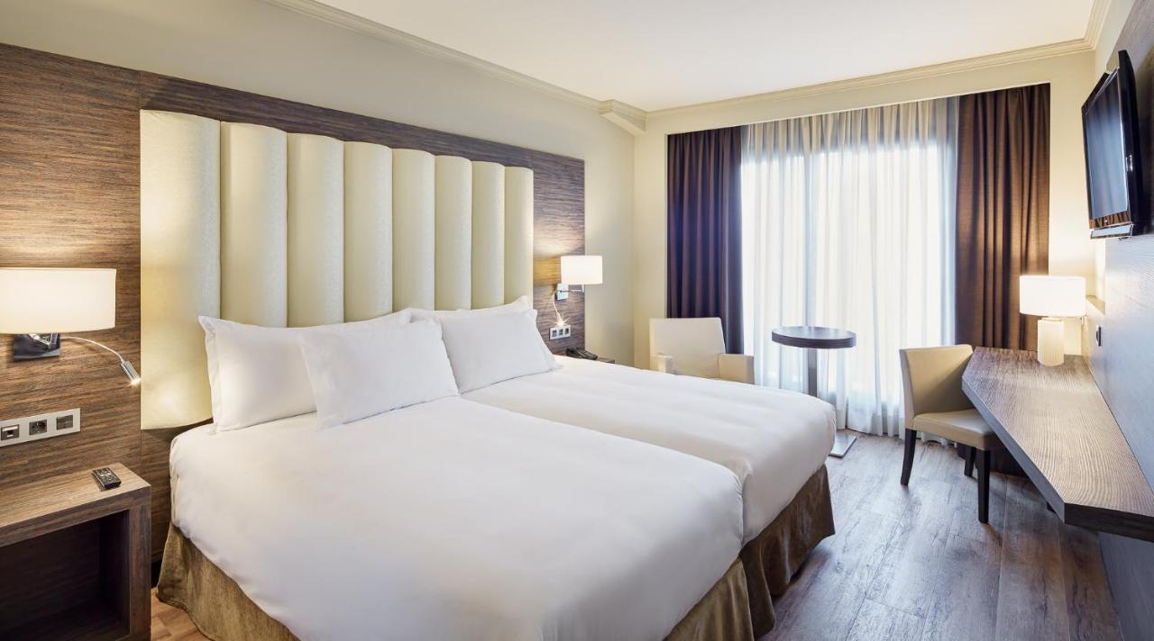 Deluxe Zimmer mit Kingsize-Bett