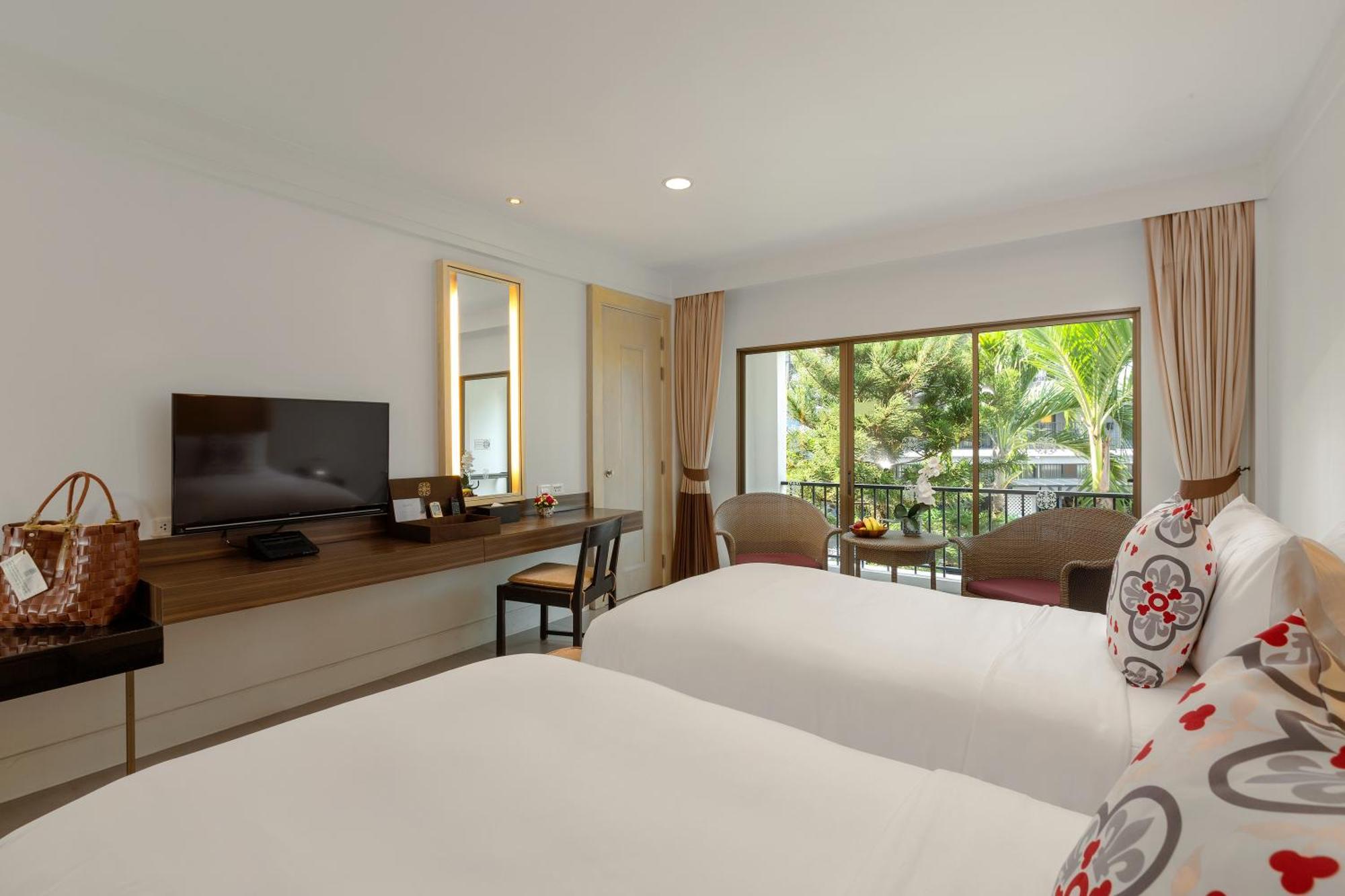 Deluxe Double or Twin Room