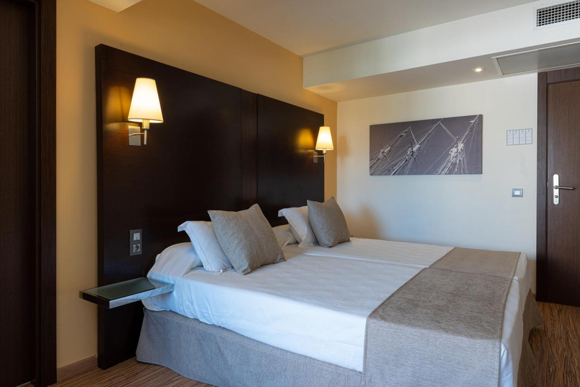 Double Room,1272332392:JPEG