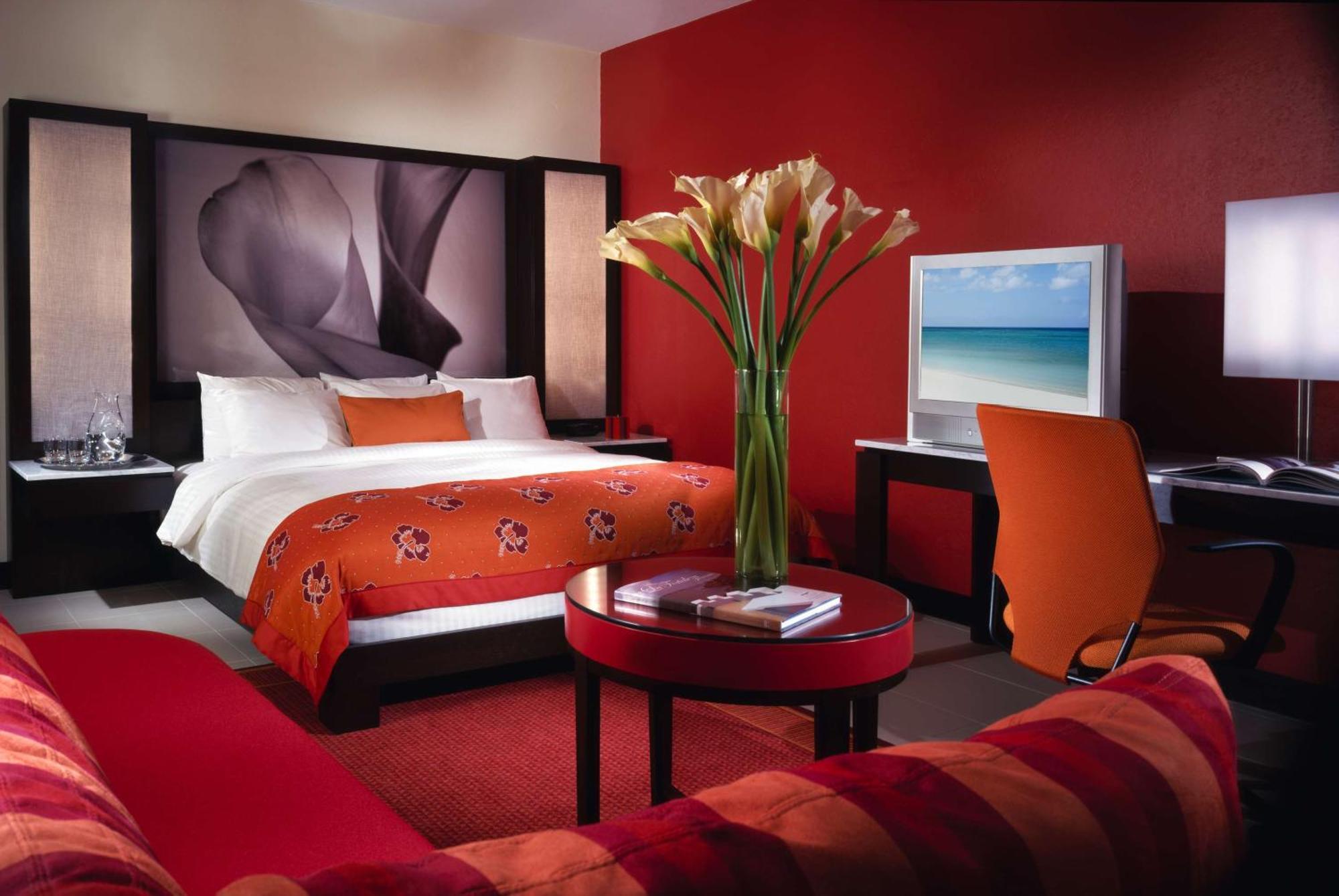Suite Junior con cama extragrande y balcón
