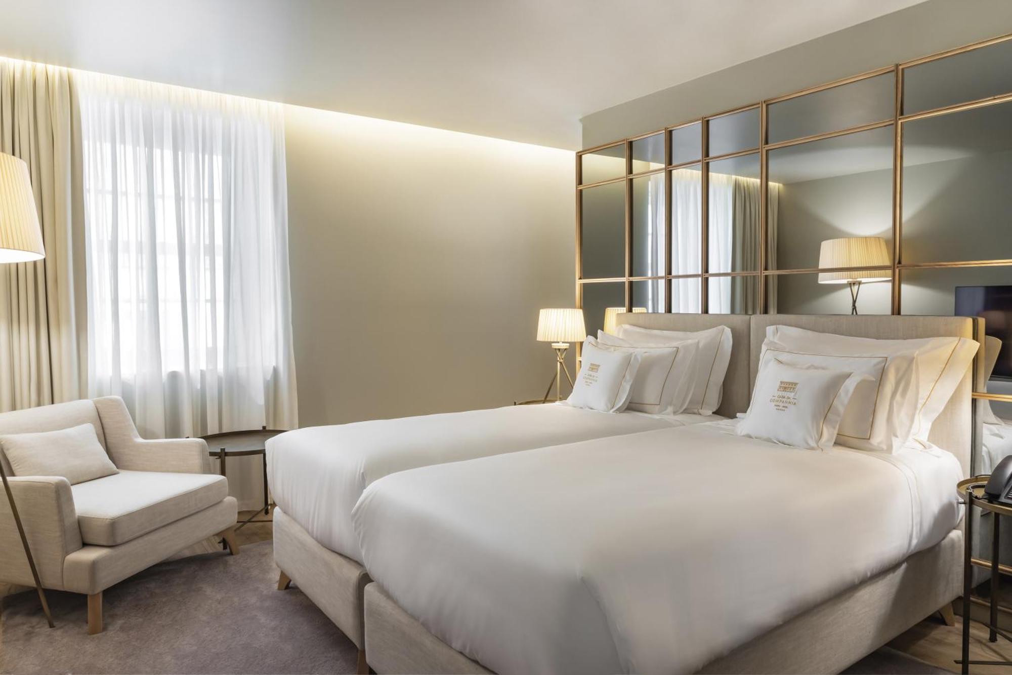 Quarto Premium com 2 Camas de Solteiro