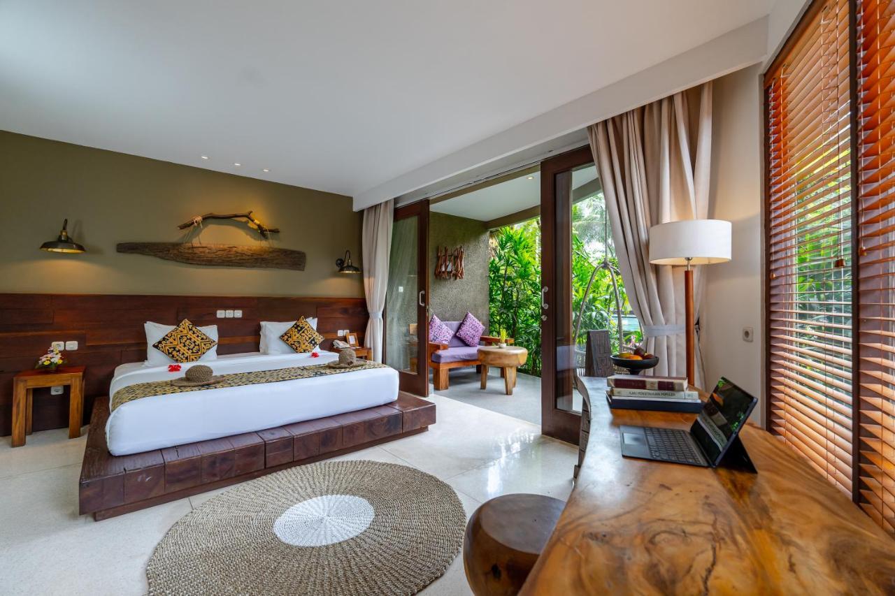 Tropical Deluxe Room