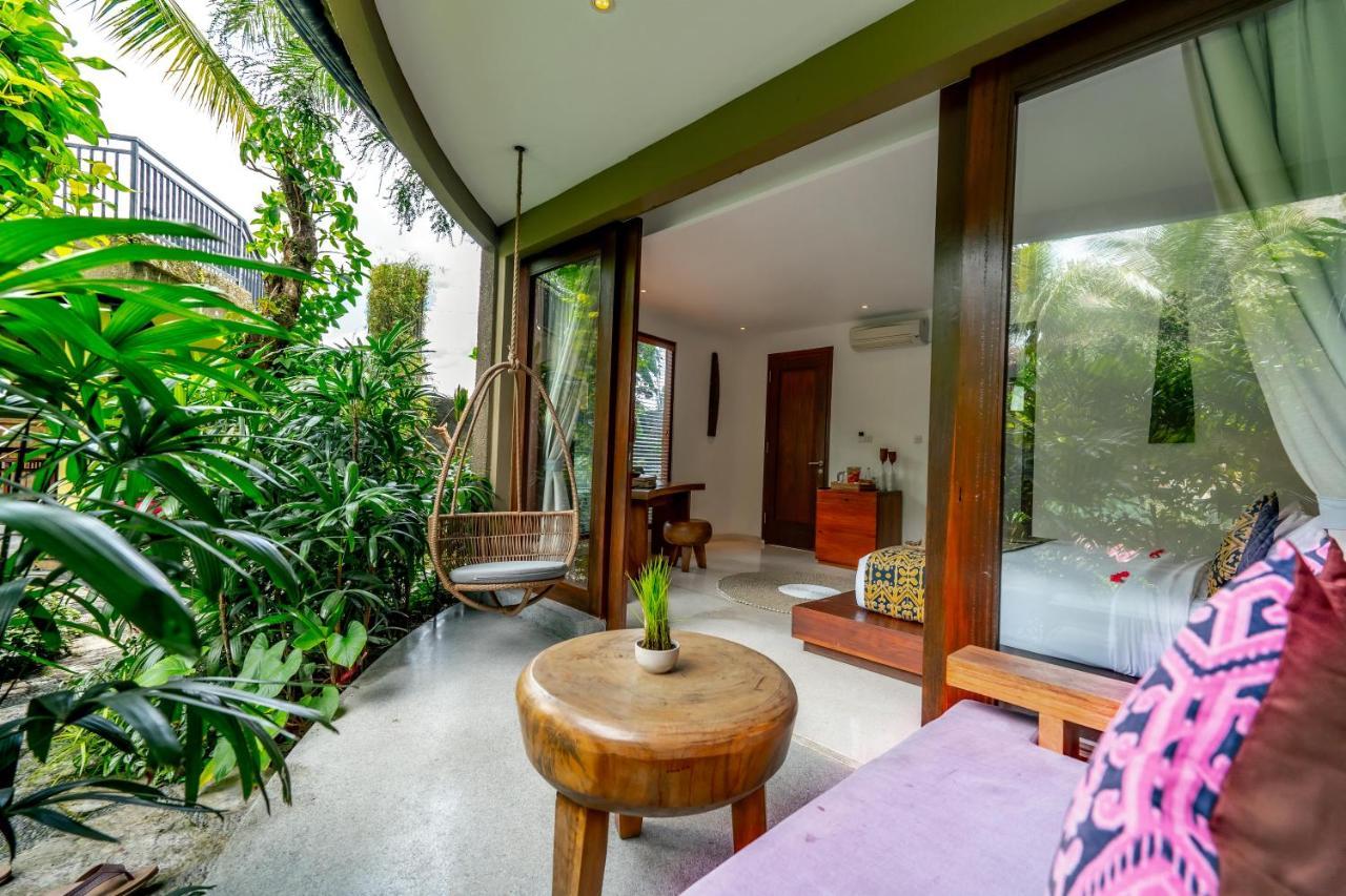 Tropical Deluxe Room