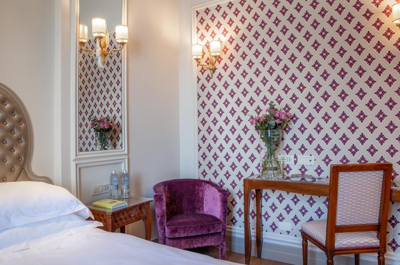 Classic Double or Twin Room Lake View