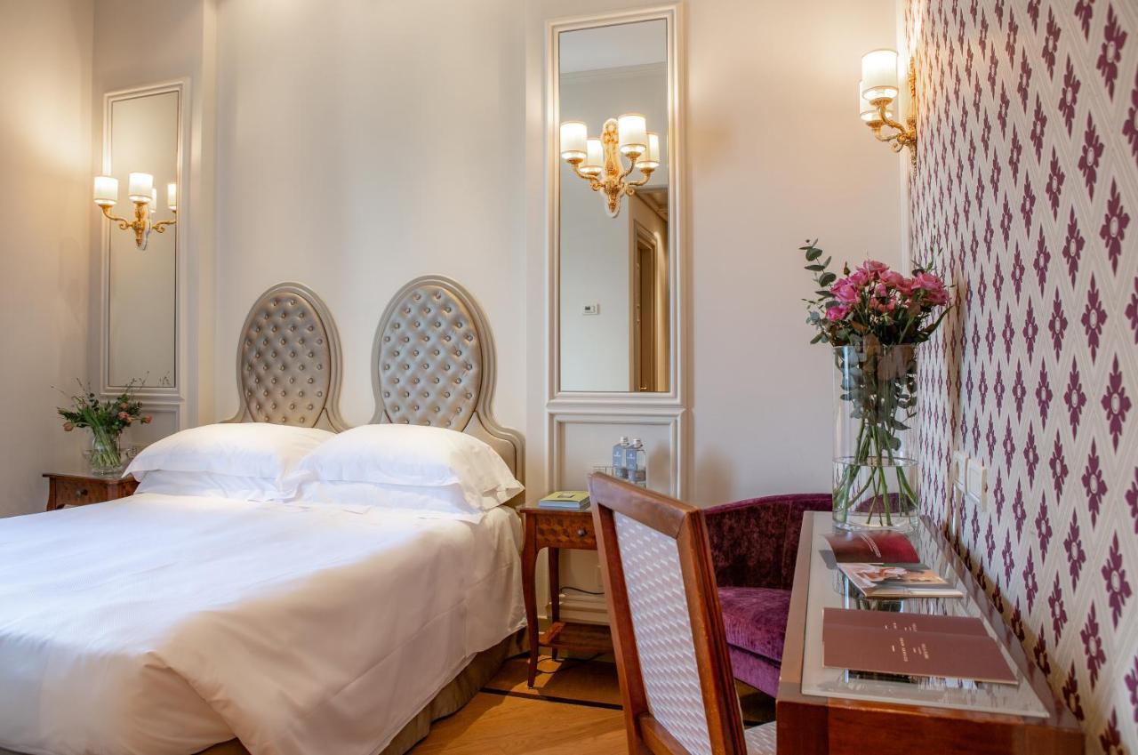 Classic Double or Twin Room Lake View