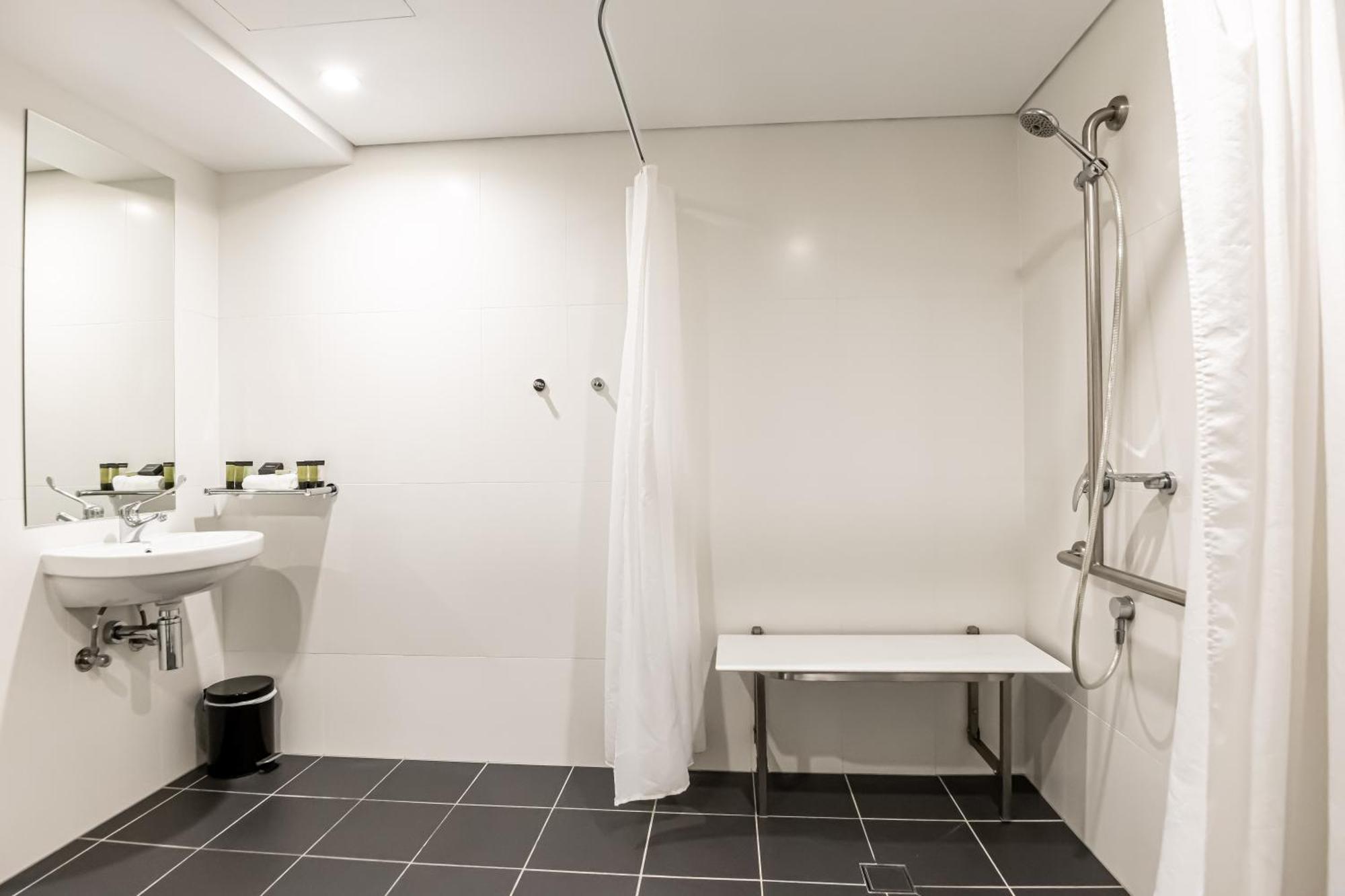 Accessible Queen Room