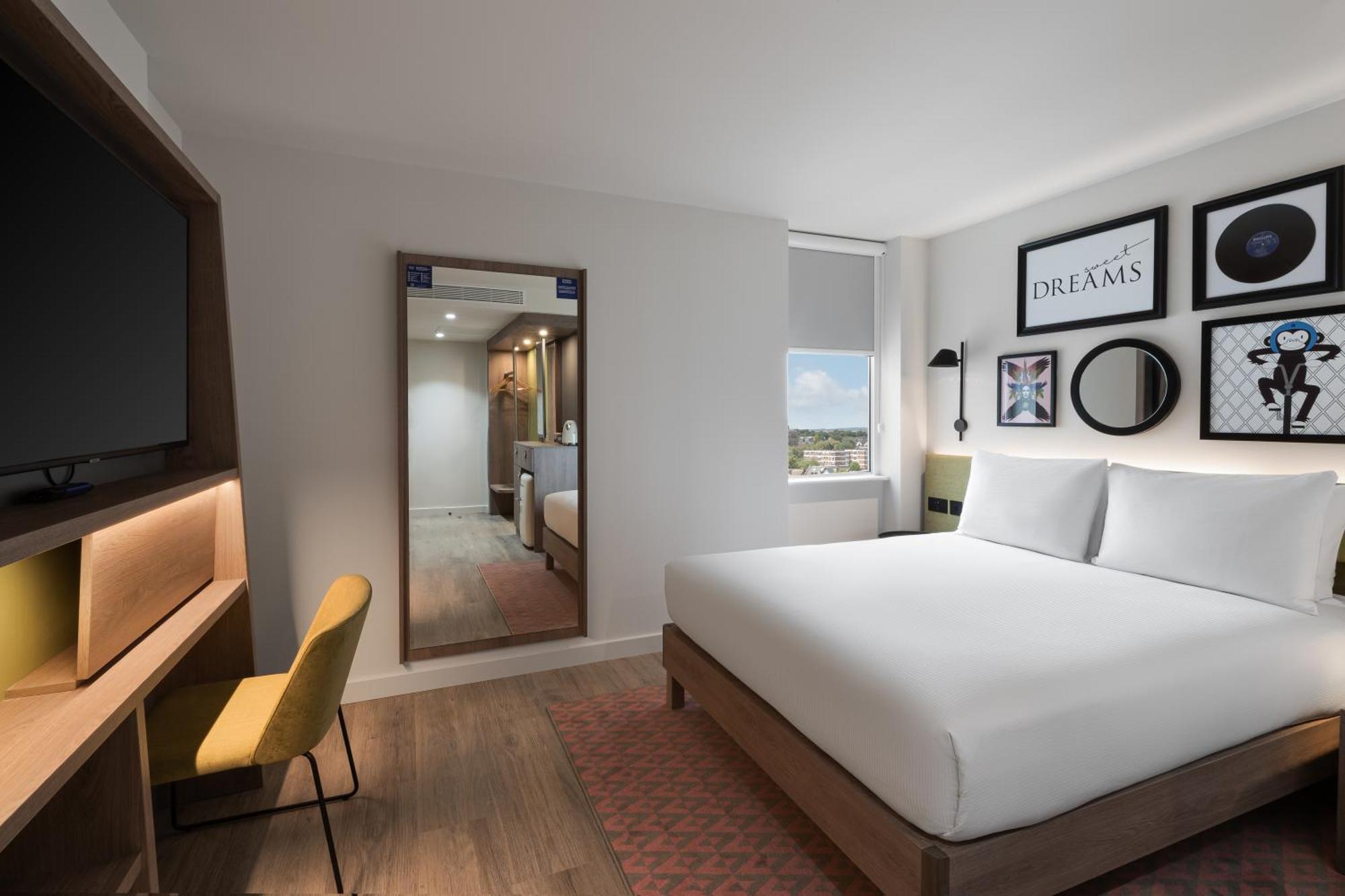 King Room,1552204771:JPEG