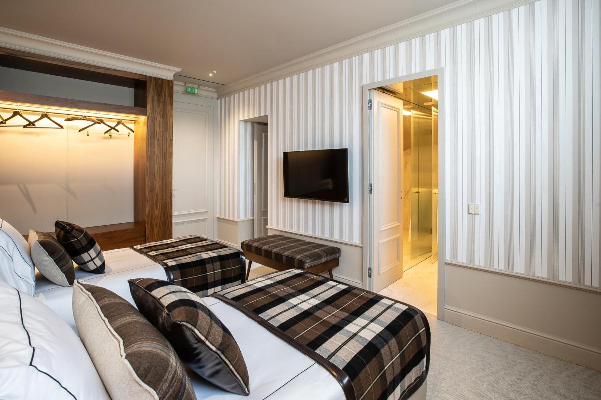 Petite Chambre Double ou Lits Jumeaux