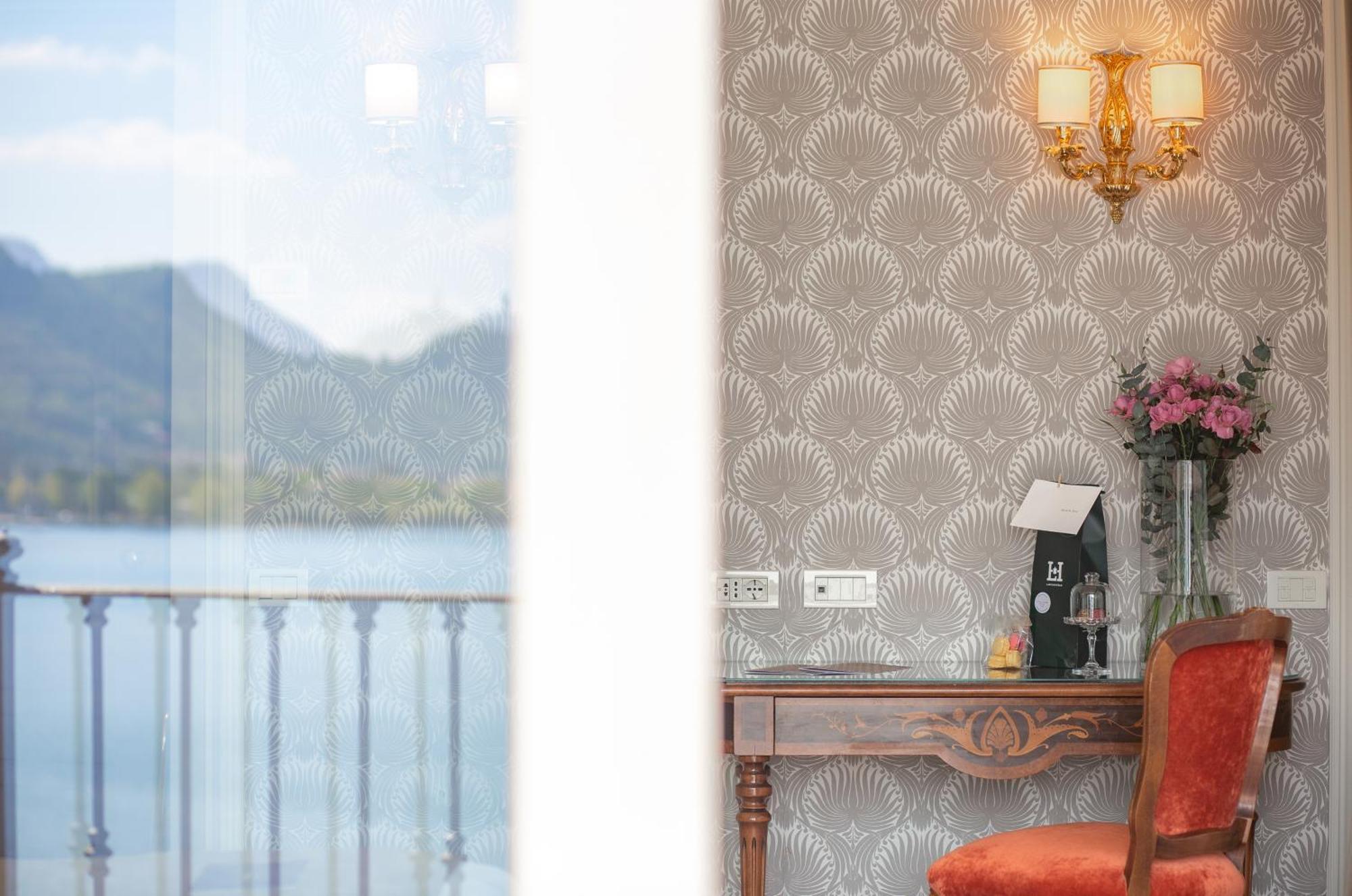 Deluxe Double or Twin Room Lake View