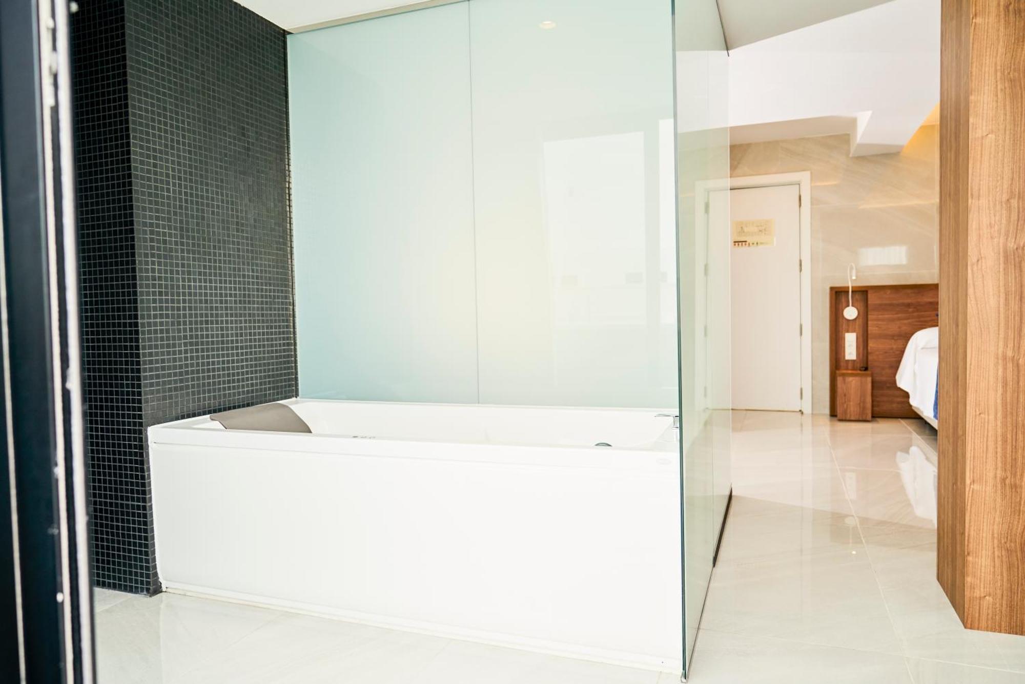 Junior Suite met Bubbelbad in Openlucht