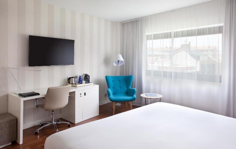 Chambre Familiale Communicante avec Lit d'Appoint (3 Adultes + 2 Enfants)