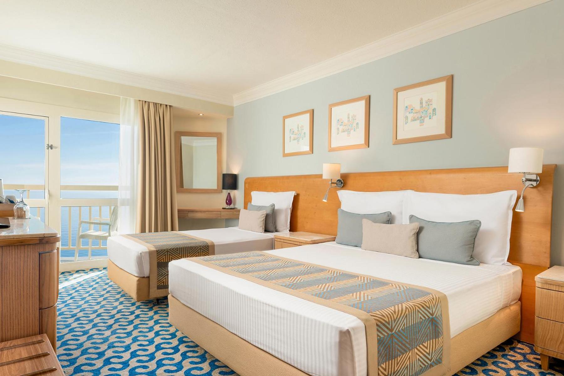 Deluxe Family Room,1592880433:JPEG