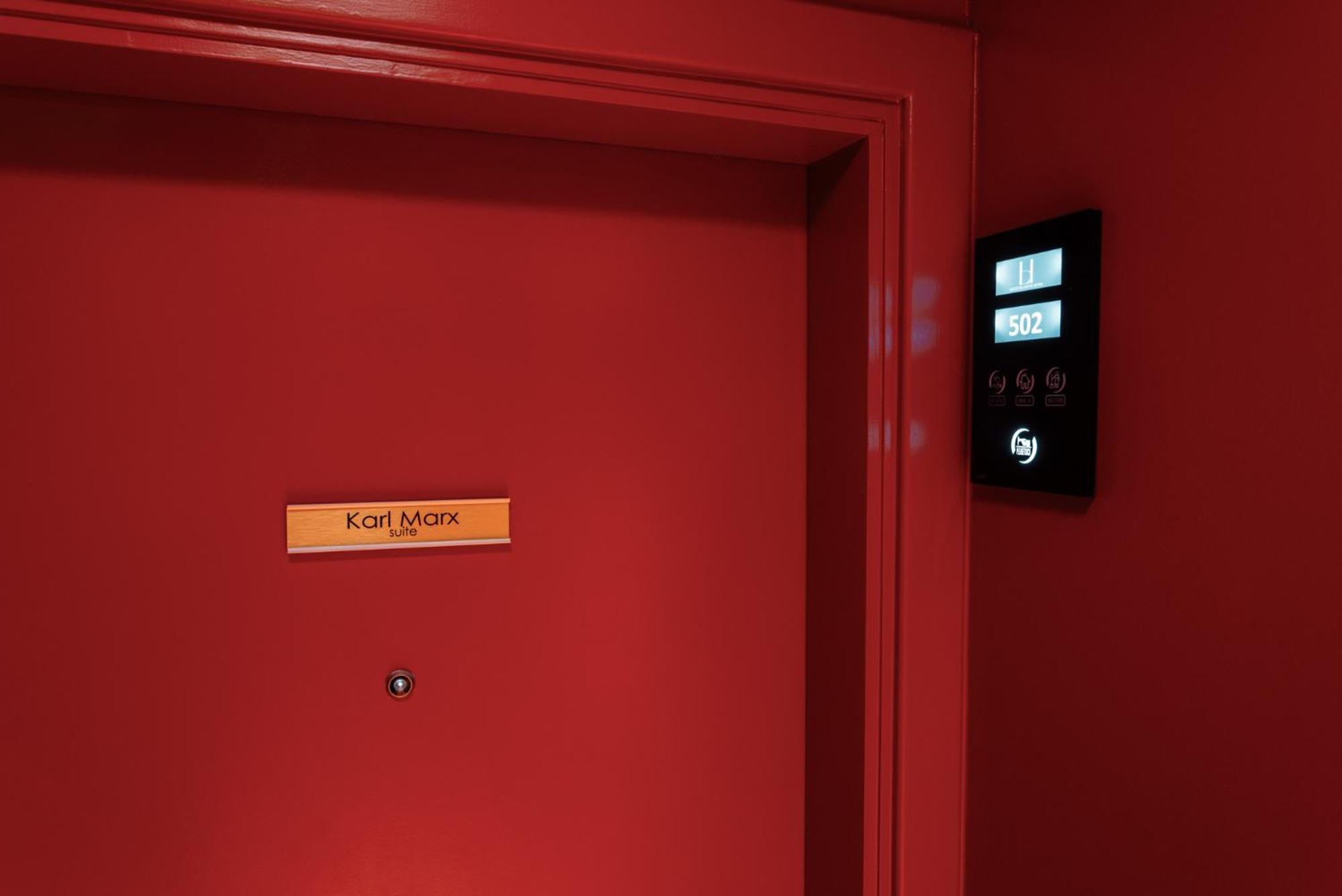 Suite Karl Marx