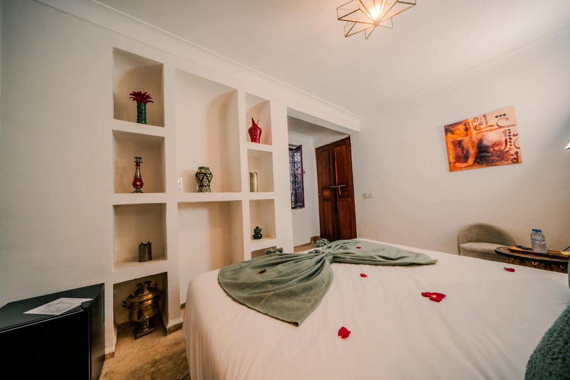 Double or Twin Room Private Bathroom