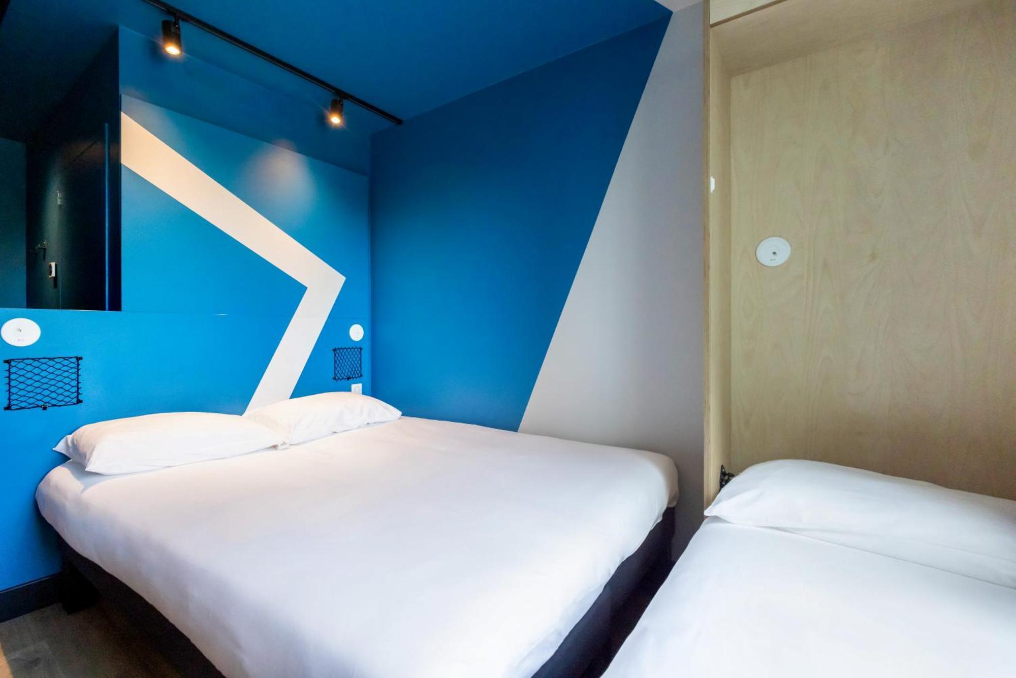 Standard Room with One Double Bed and One Single Bed with Balcony
