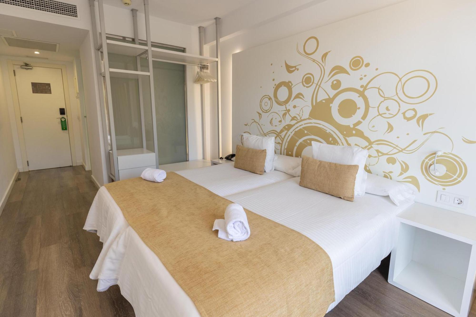 Chambre Double ou Lits Jumeaux Standard avec Balcon