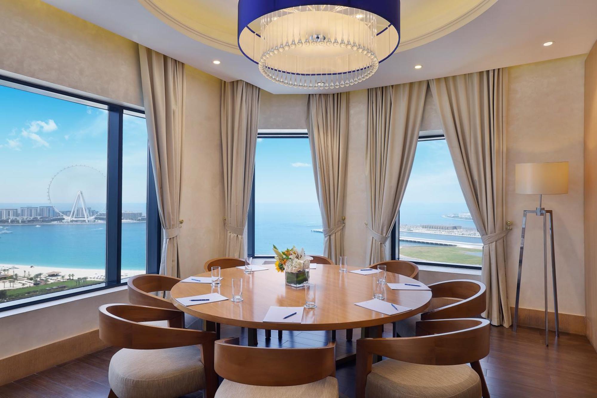 Chambre Club avec 1 Lit King-Size - Accès Gratuit au Salon Exécutif, Goûter et Happy Hour - Côté Océan