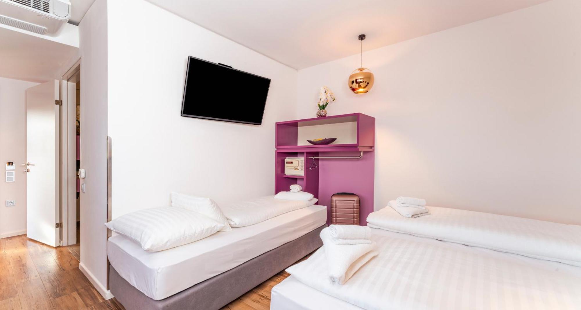 Comfort Triple Room