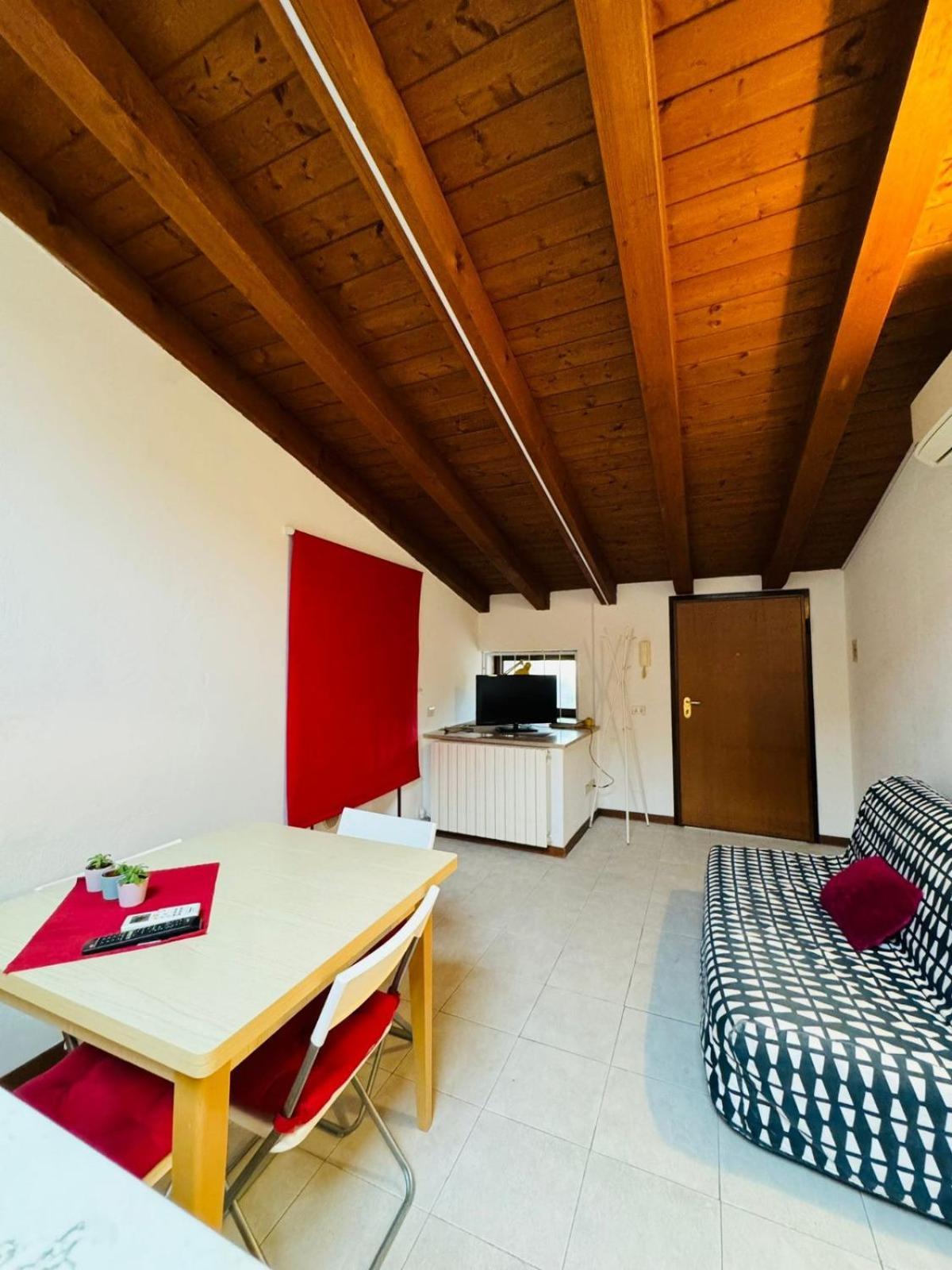 One-Bedroom Apartment,1678677568:JPEG