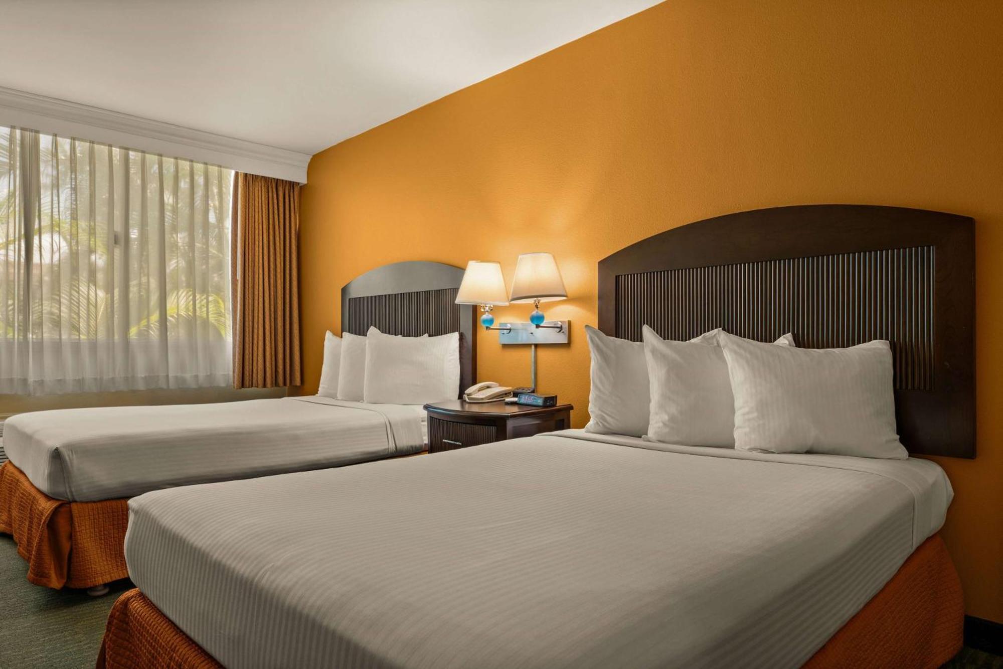 Double Room Two Double Beds Tub Grab Bars Mobility or Hearing Accessible Non-Smoking