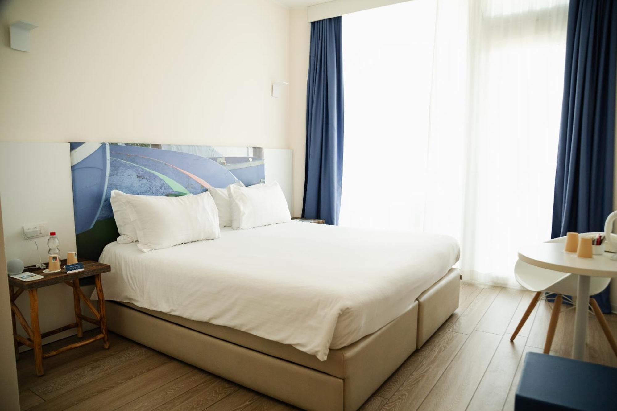 Deluxe Double or Twin Room Balcony