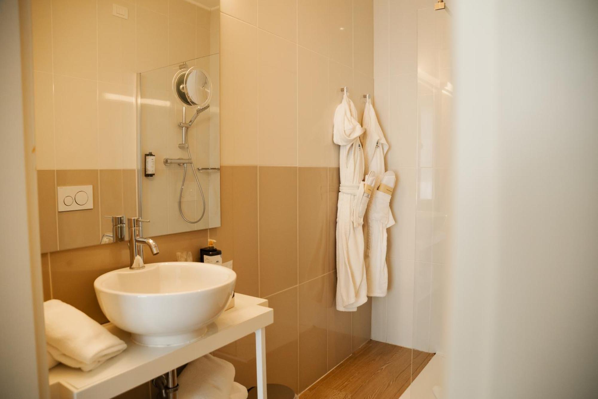 Deluxe Double or Twin Room Balcony