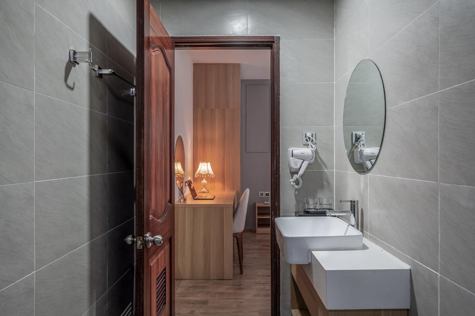 Superior King Room,1687544841:JPEG