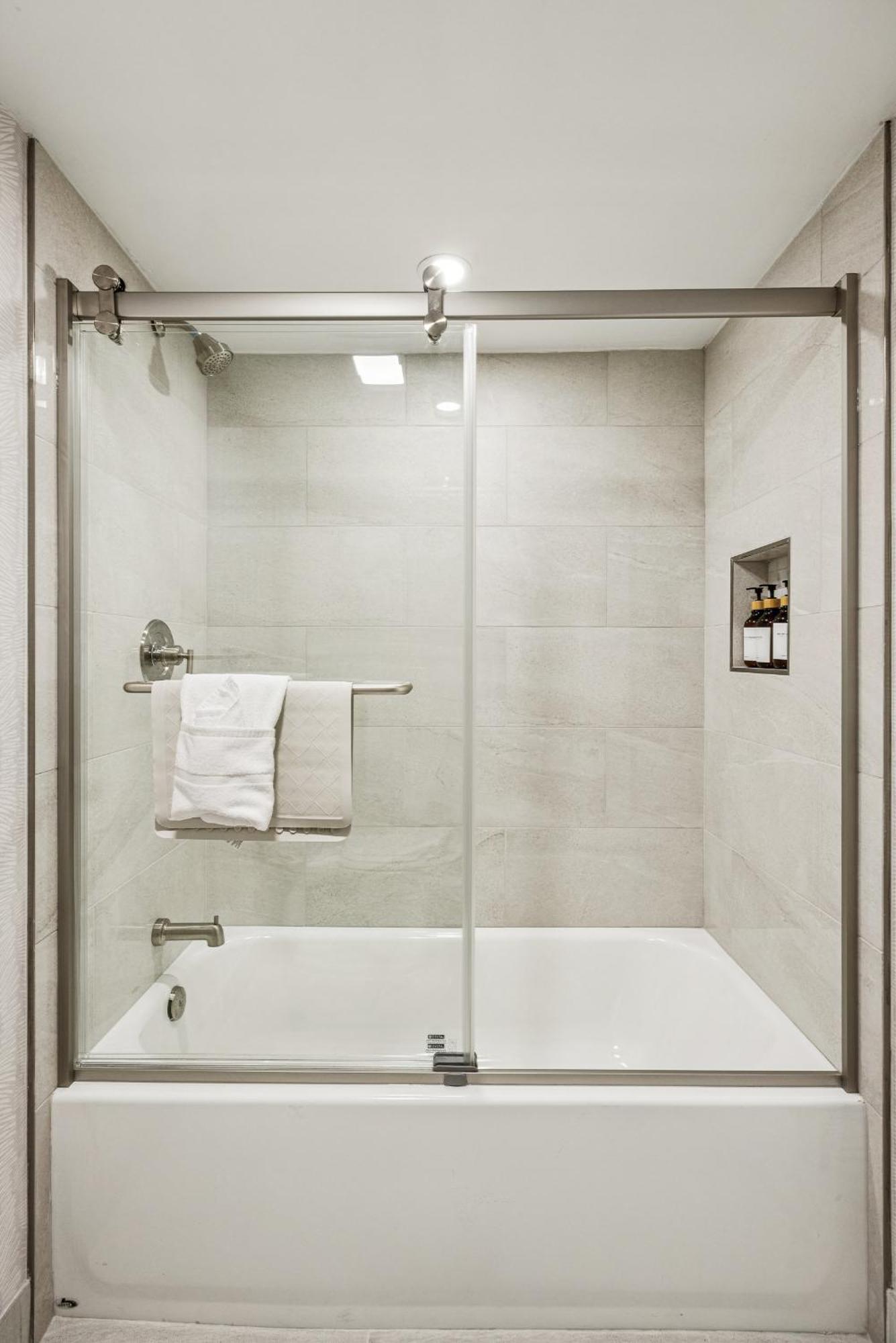 Premium King Room