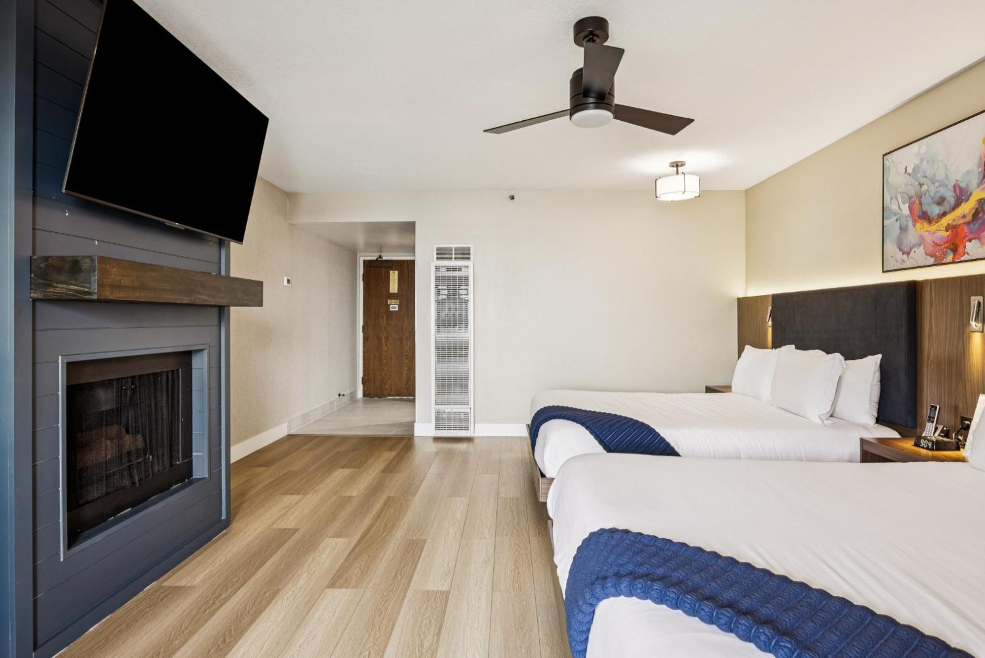 Premium Queen Room Two Queen Beds