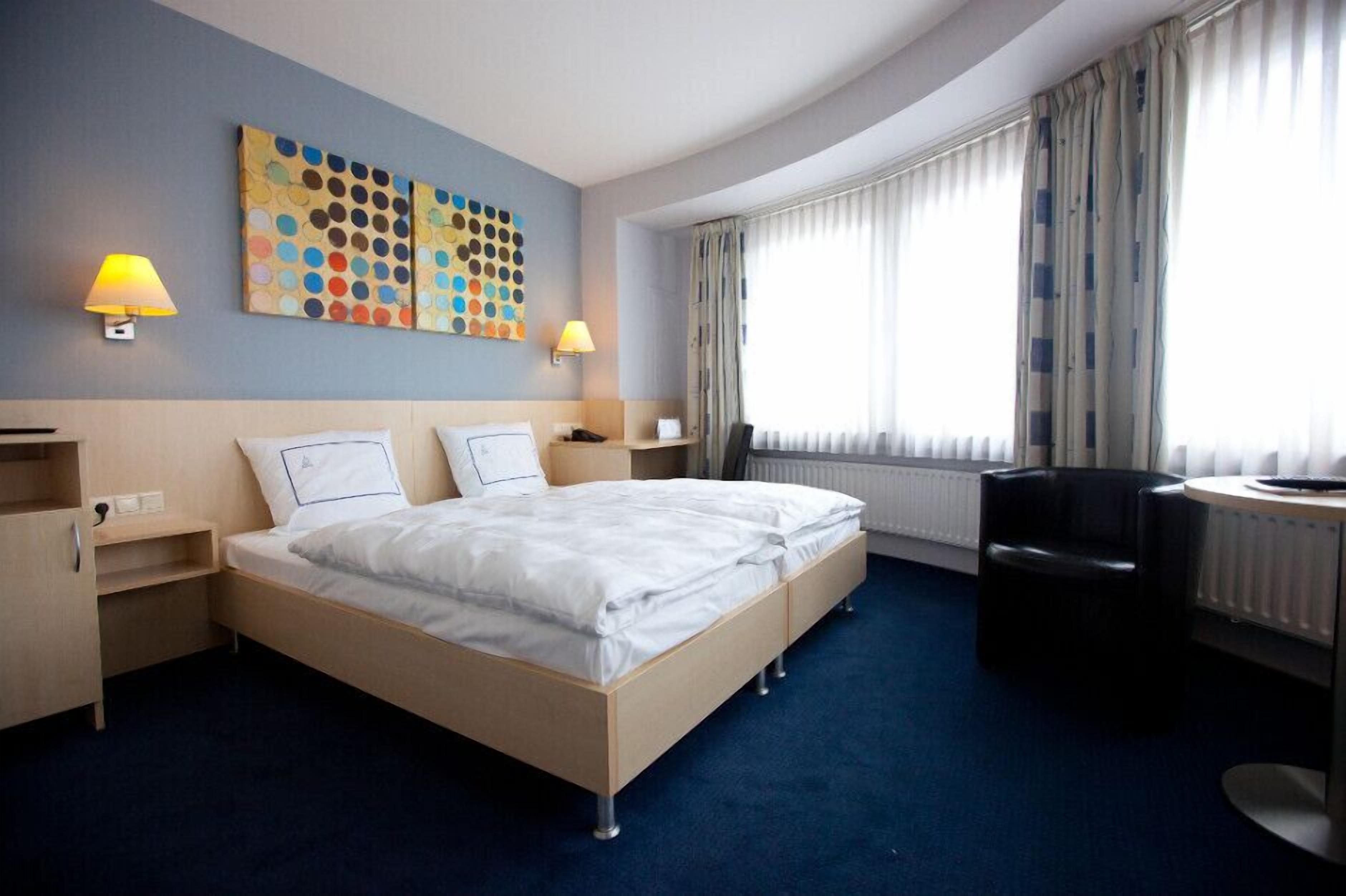 Superior Twin Room with City View