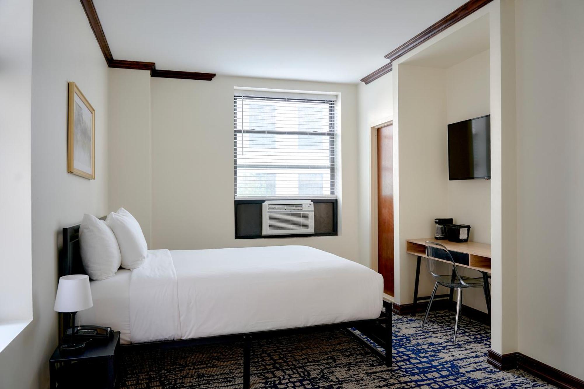 Gold 1 Full Bed