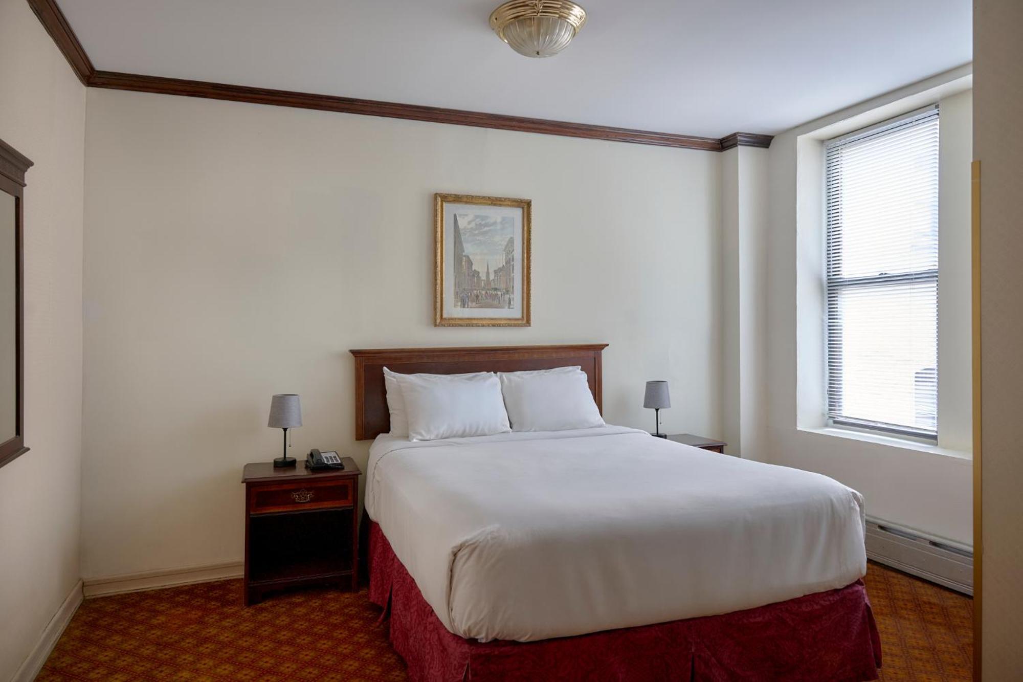 Bronze 1 Full Bed