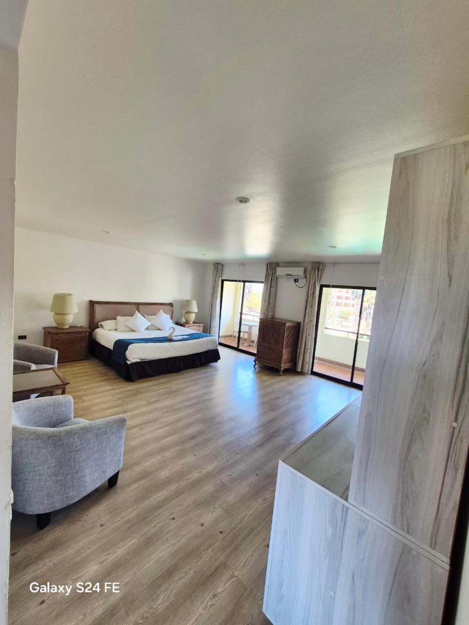 Suite Deluxe con cama extragrande