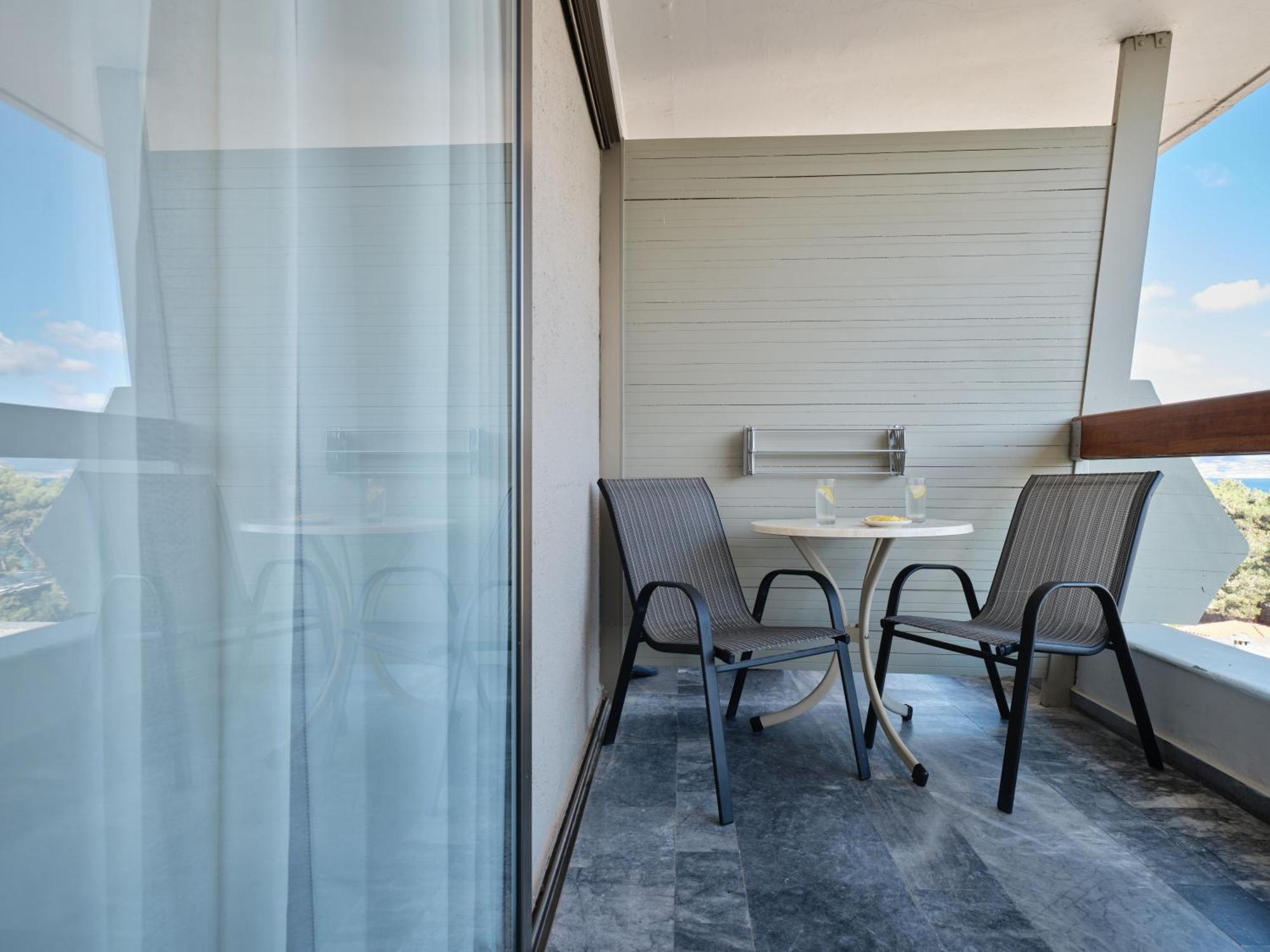 Chambre Double ou Lits Jumeaux - Vue sur Jardin
