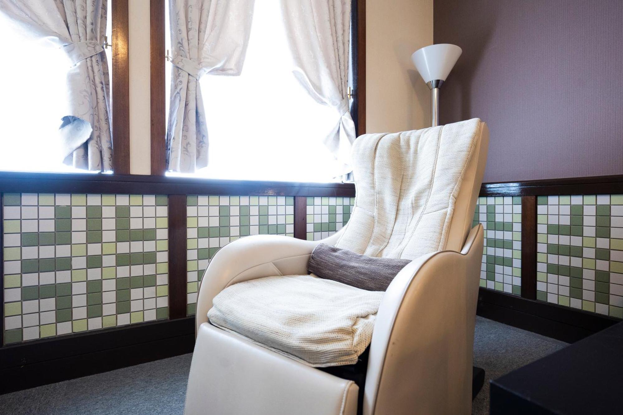 Standard Double Room Massage Chair Smoking