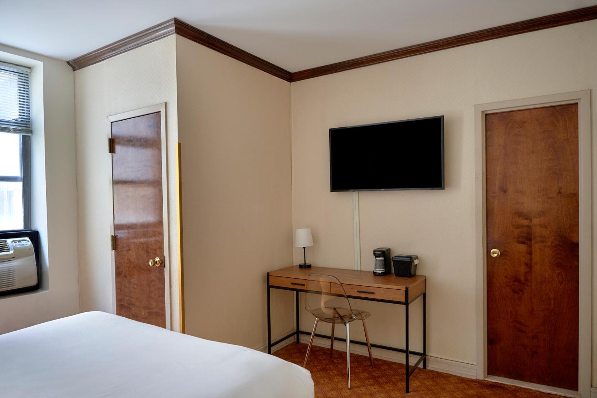 Bronze 1 Full Bed
