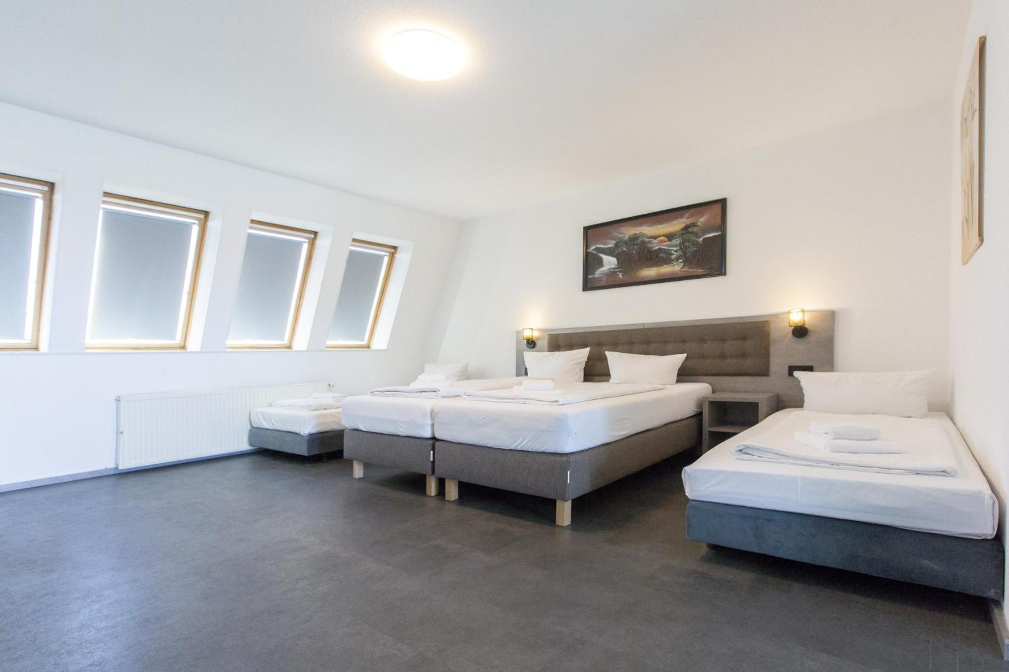 One-Bedroom Apartment with Balcony