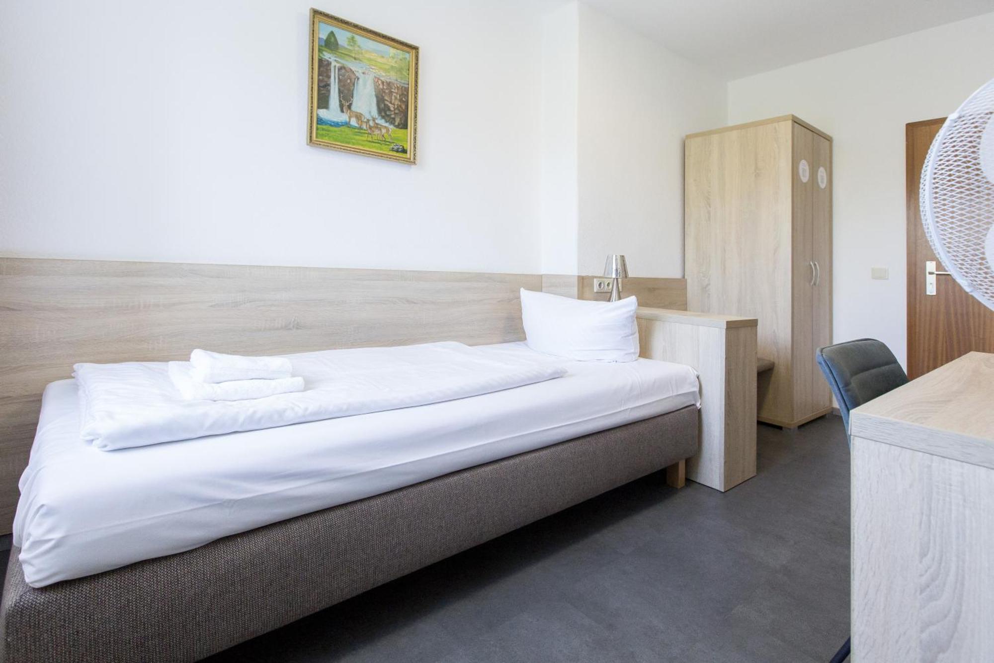 Small Single Room