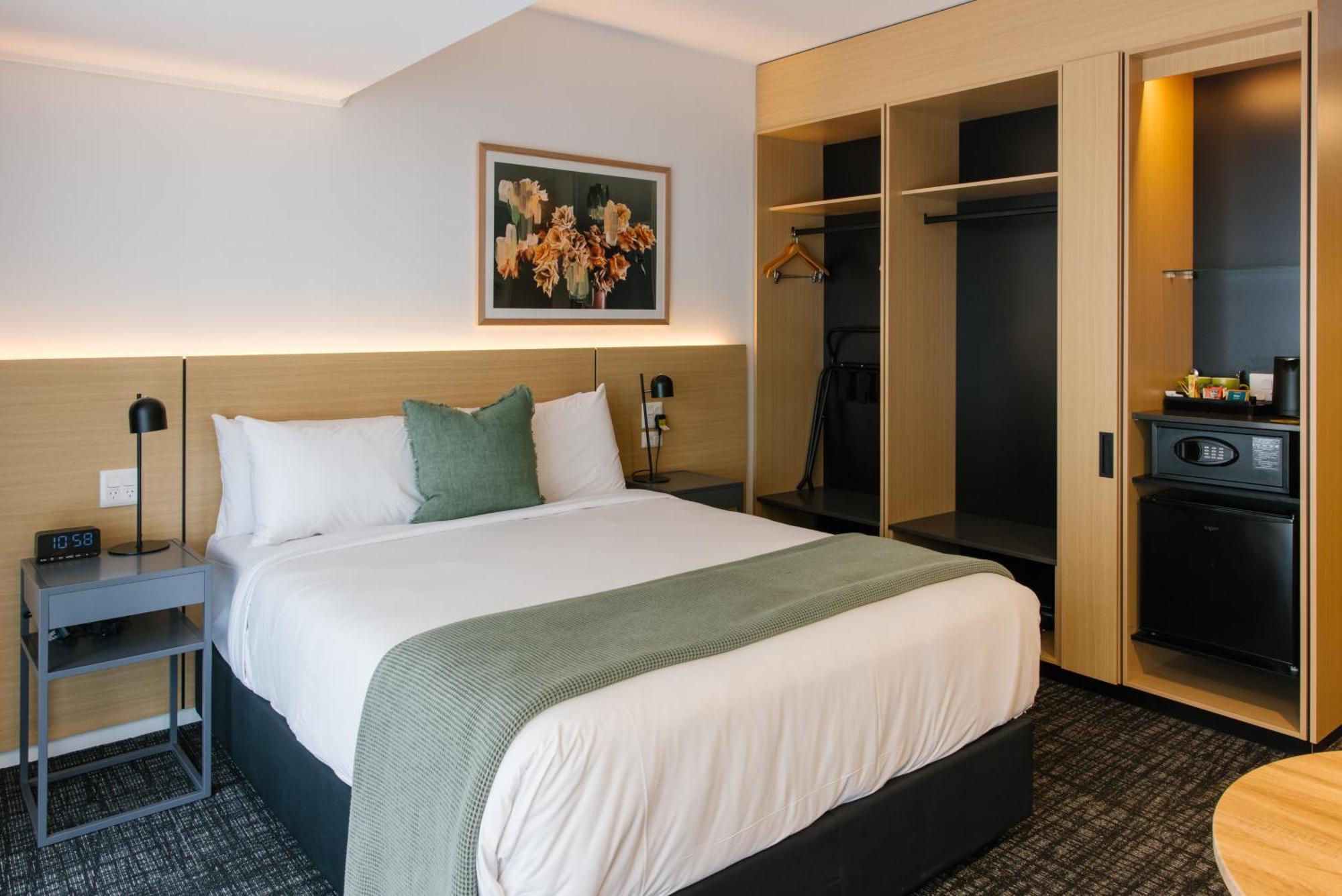 Accessible Queen Room