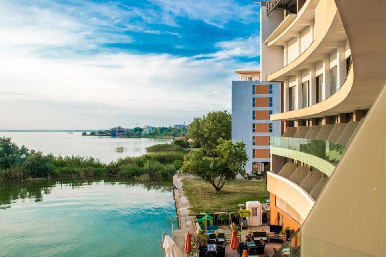 Twin Room Balcony Lake View