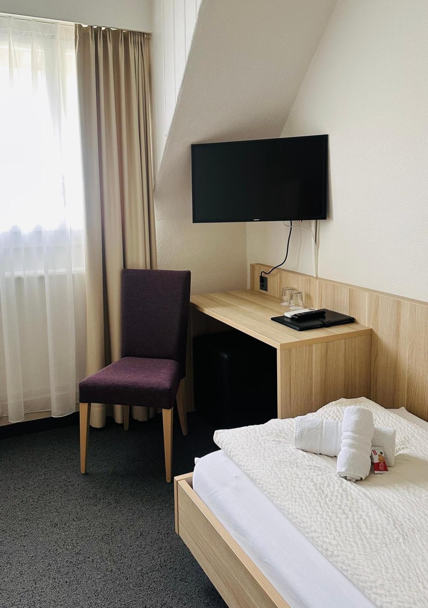 Standard Twin Room Air Conditioning