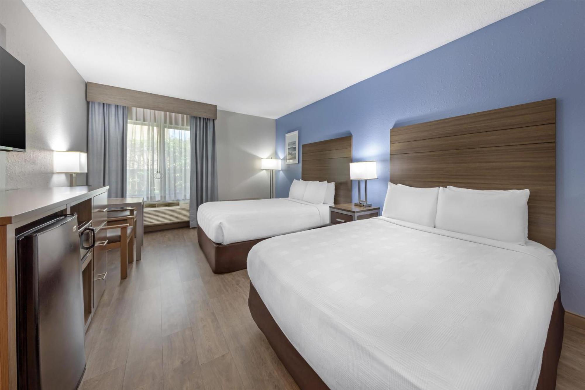 Queen Room with Two Queen Beds - Disability Access